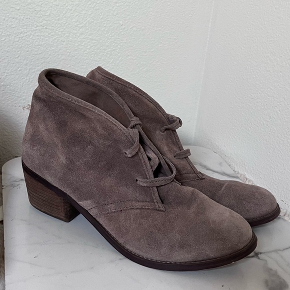 Carlos Santana Macey Boot Lace Up Booties - Picture 2 of 8